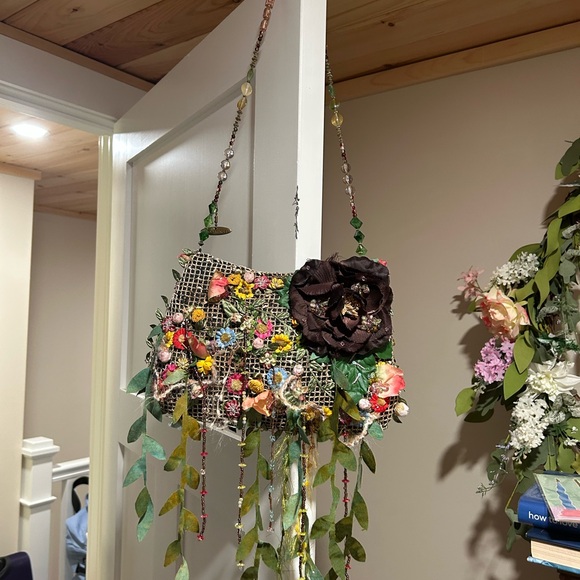 Mary Frances Beaded Charm purse embroidered flowers bohemian hippie used - Picture 3 of 10